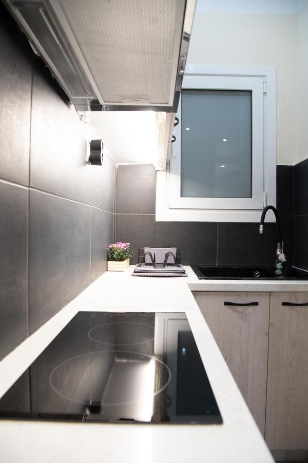 Modern Apartment Downtown Atenas Exterior foto